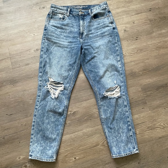 American Eagle Outfitters Denim - American Eagle Distressed Acid Washed Mom Jeans